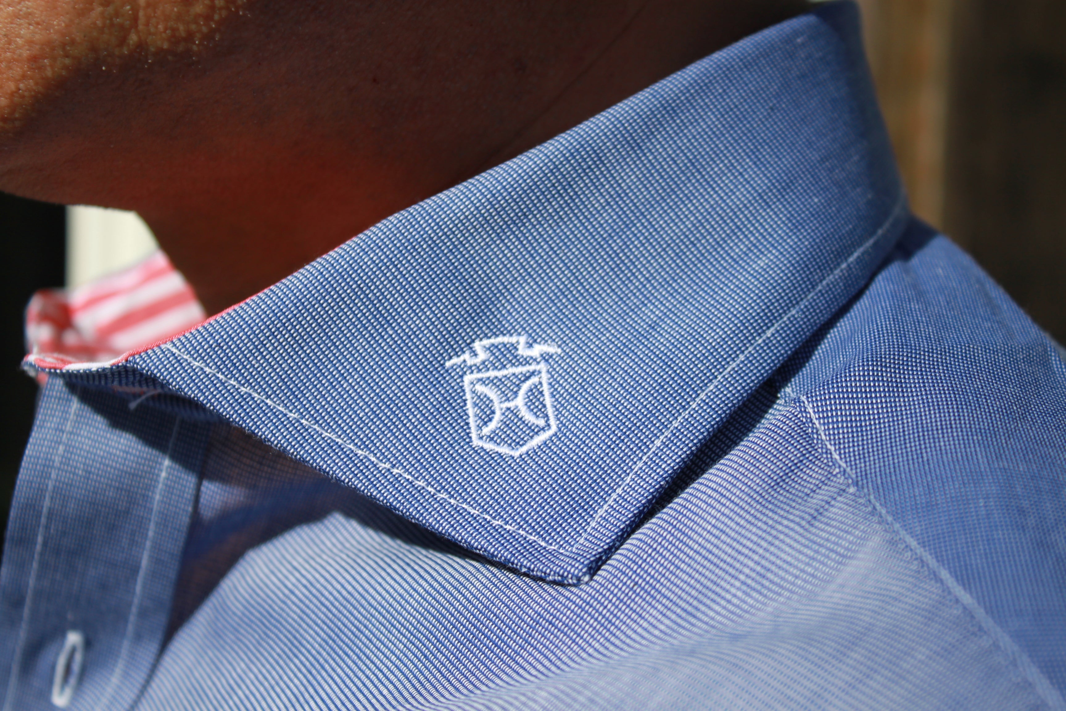 Herren Business Hemd mit Kontrasteinsätzen am Kragen/Manschette